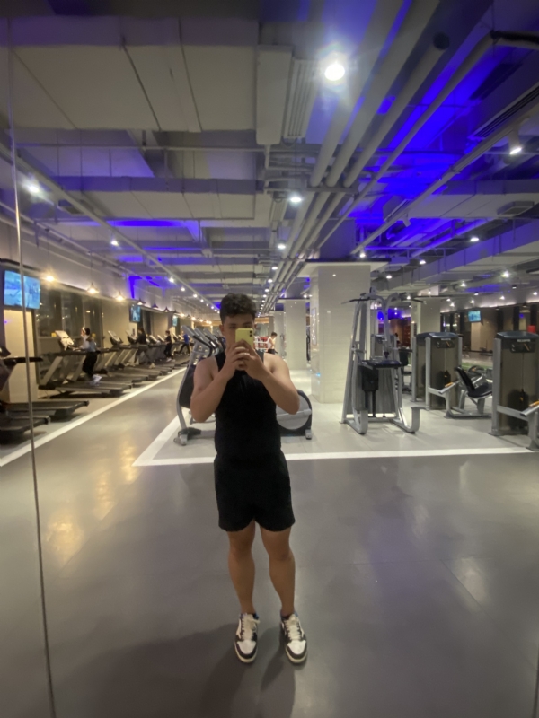 阿龙设计师的第六张照片--呼和浩特相亲服务中心