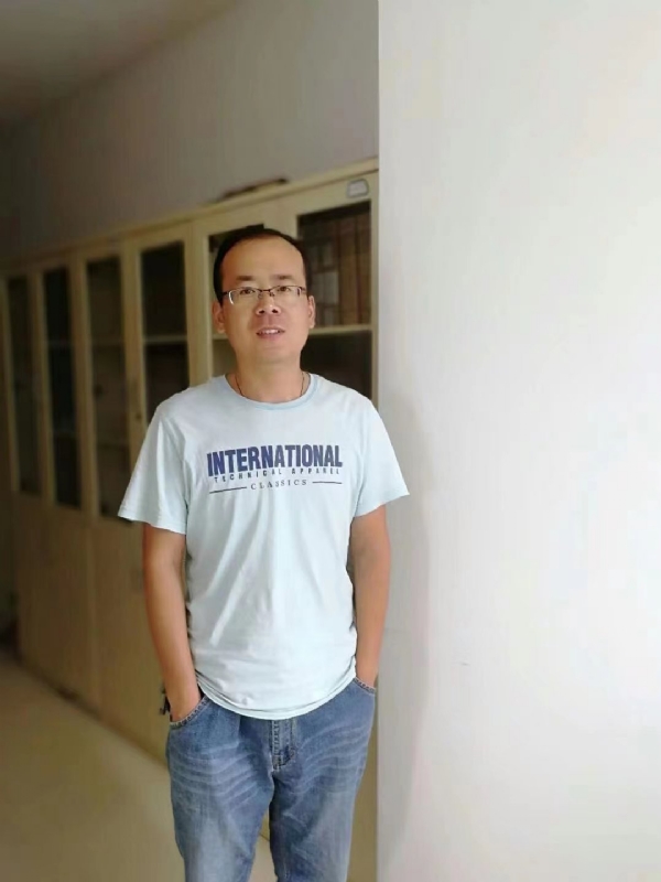 黄土麦田的第一张照片--呼和浩特相亲服务中心