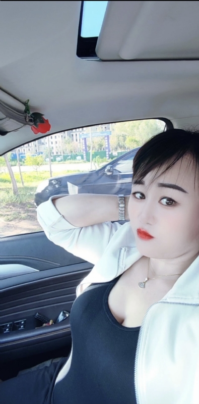 王芳燕的第二张照片--呼和浩特相亲服务中心