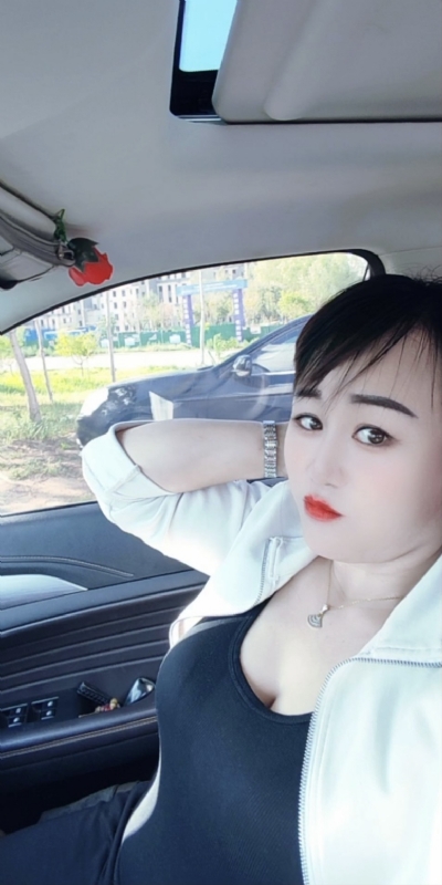 王芳燕的第四张照片--呼和浩特相亲服务中心