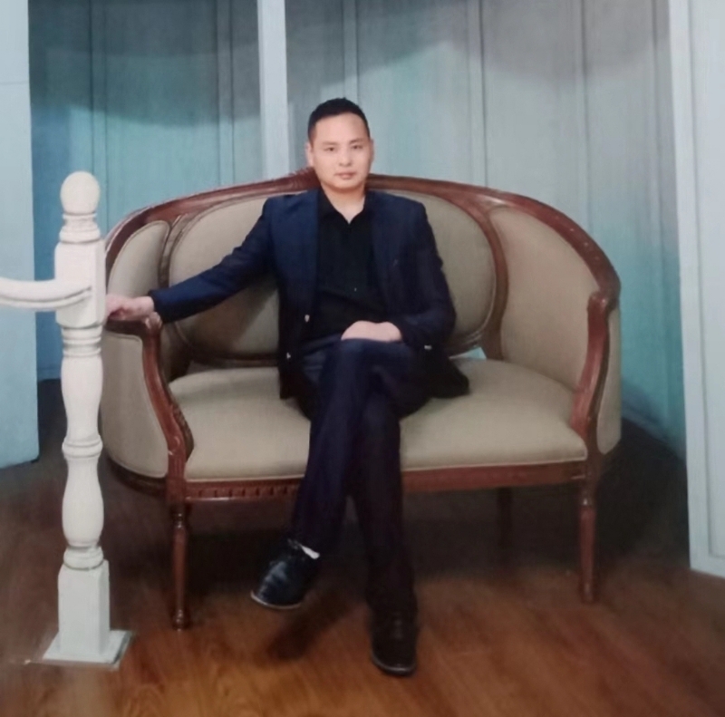 龙行天下的第二张照片--呼和浩特相亲服务中心