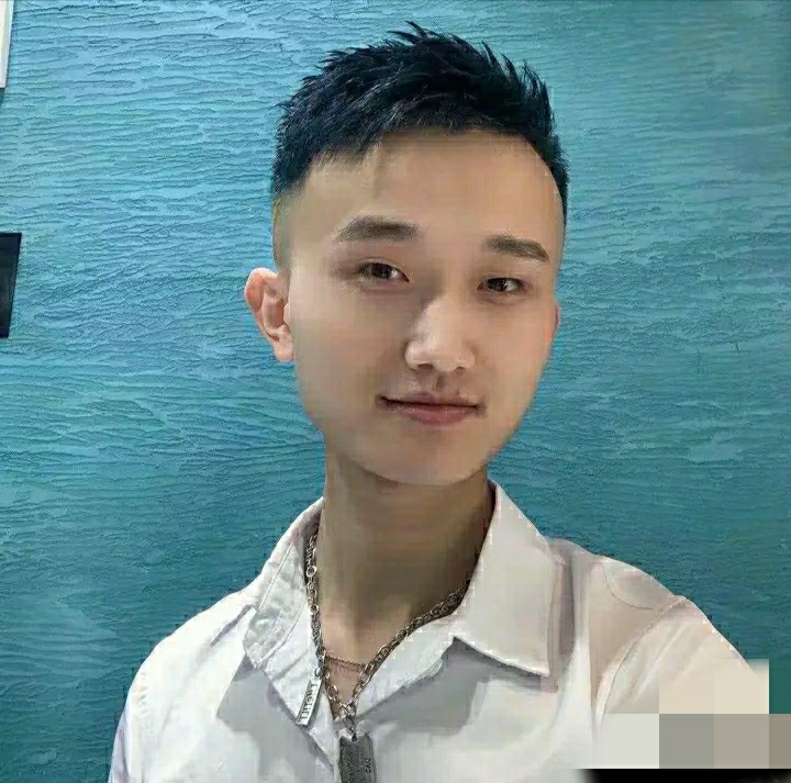 小哥哥的第一张照片--呼和浩特相亲服务中心