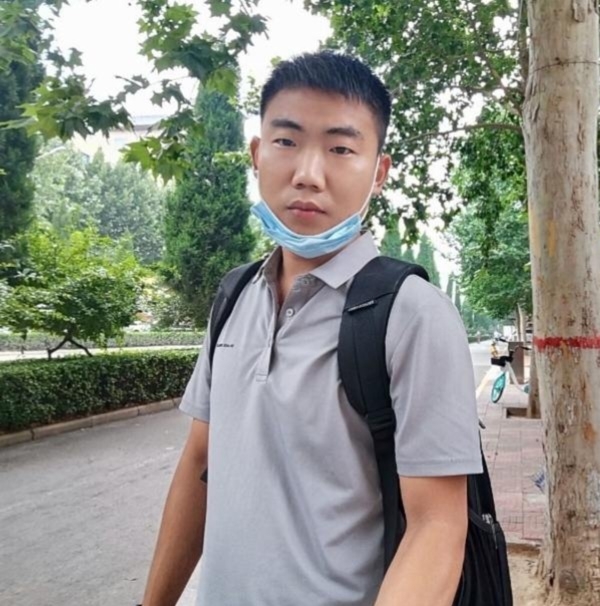 90年男征婚的第一张照片--呼和浩特相亲服务中心