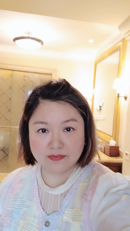 衎静玲瓏的第二张照片--呼和浩特相亲服务中心