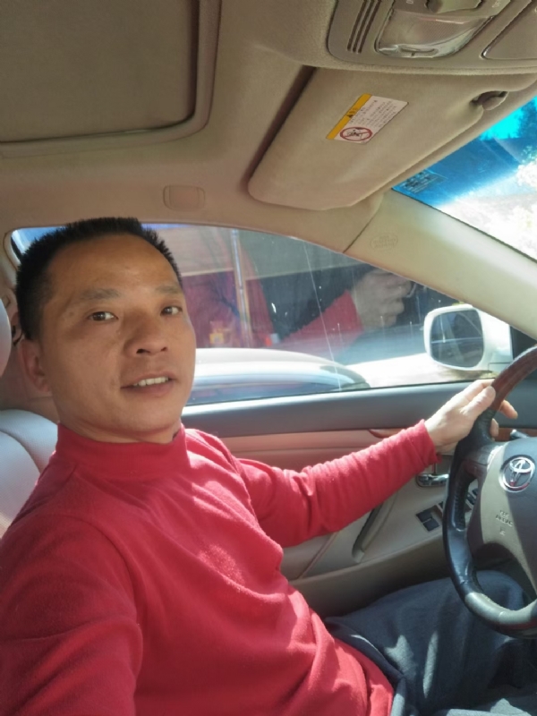 真诚征婚的第三张照片--呼和浩特相亲服务中心