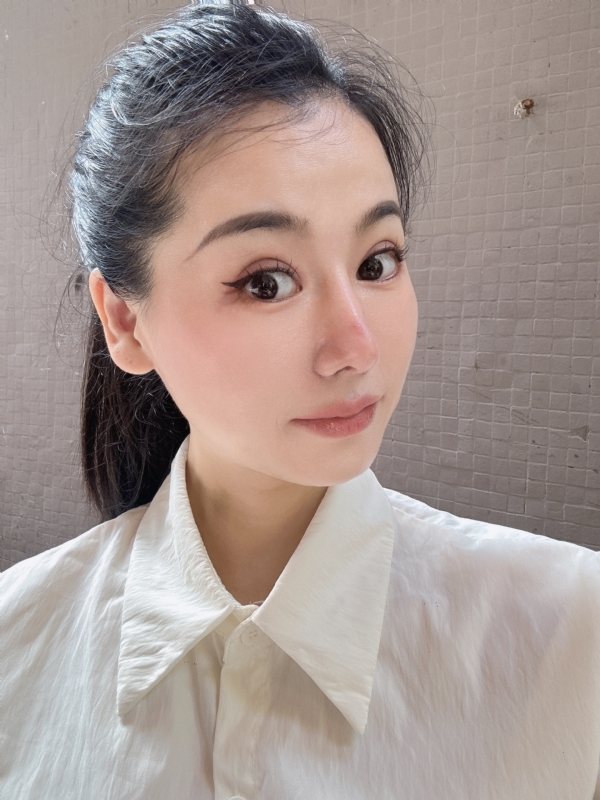 金莉的第二张照片--呼和浩特相亲服务中心