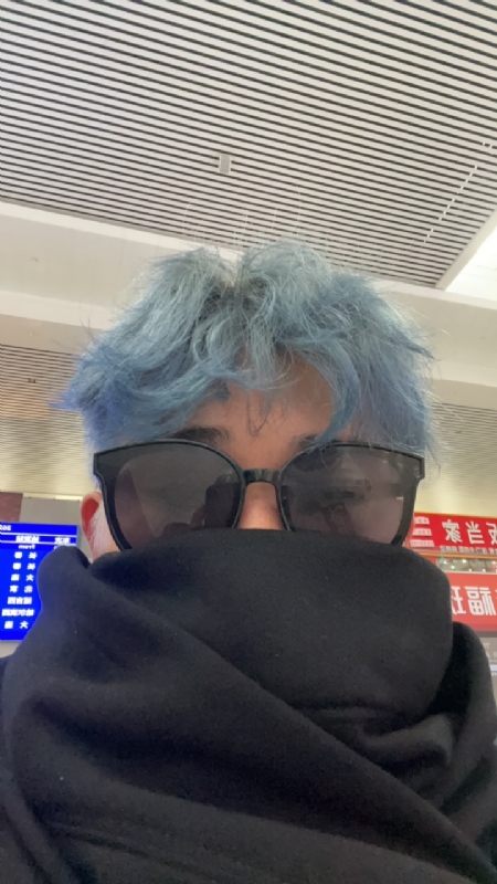 平行线的第一张照片--呼和浩特相亲服务中心