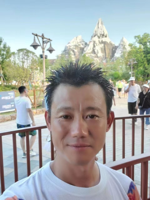 艾氏涂料博的第一张照片--呼和浩特相亲服务中心