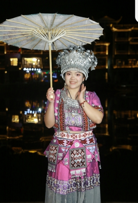 敏兮小沫的第一张照片--呼和浩特相亲服务中心