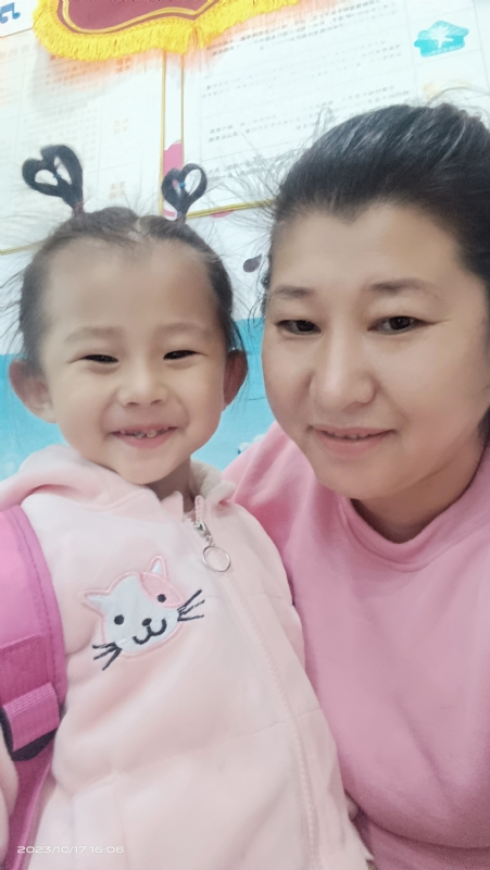 离异带俩娃的第一张照片--呼和浩特相亲服务中心