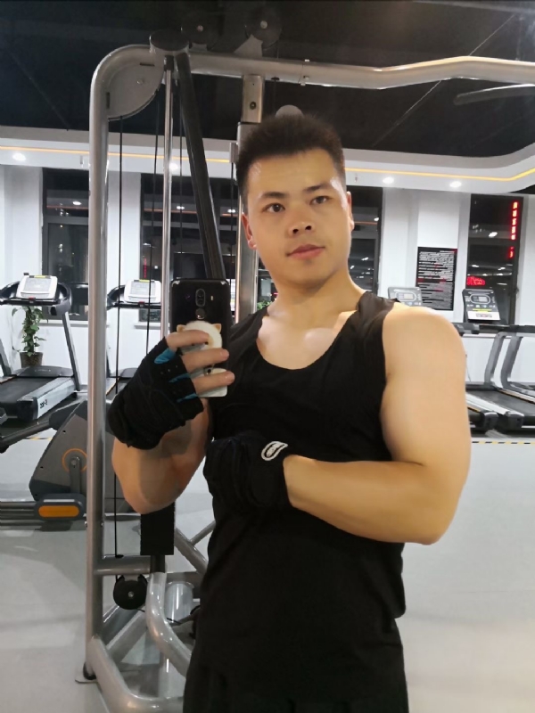 范迪塞尔的第二张照片--呼和浩特相亲服务中心