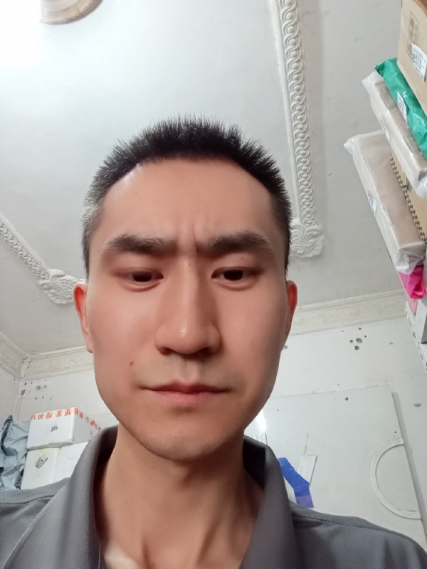 西门吹雪的第一张照片--呼和浩特相亲服务中心