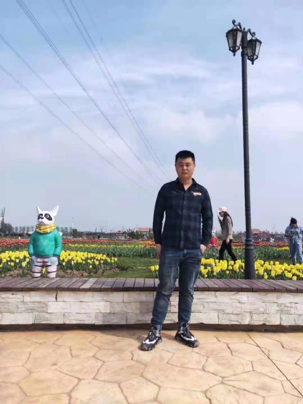 海阔天空的第一张照片--呼和浩特相亲服务中心