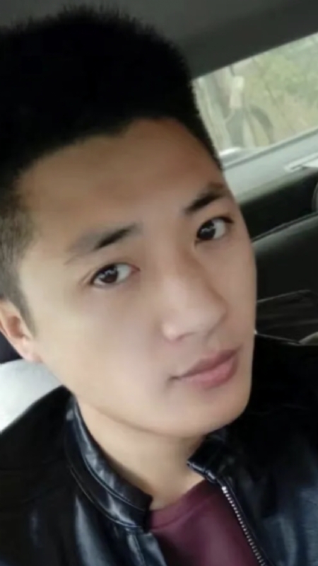 小汤米的第二张照片--呼和浩特相亲服务中心