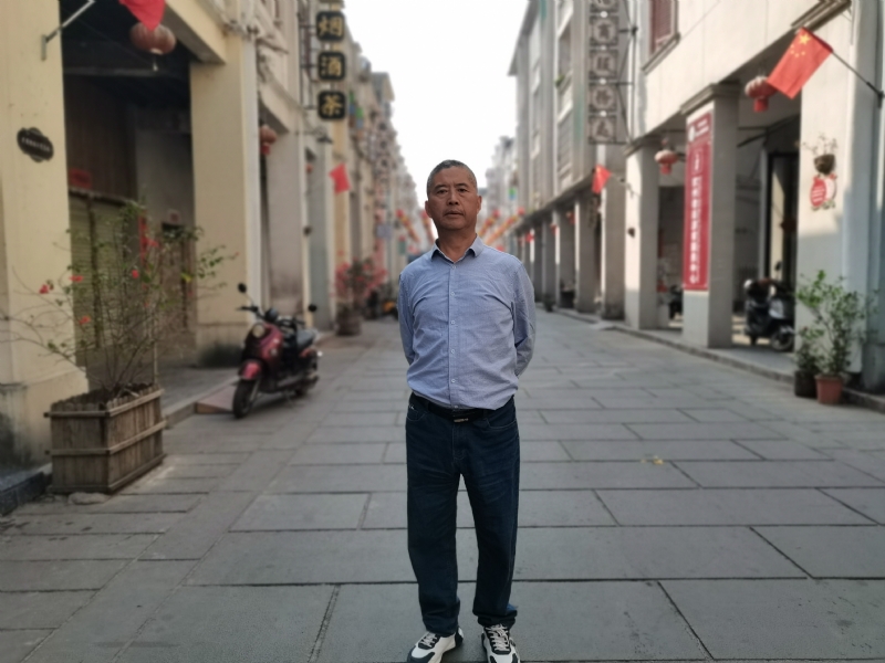 一粒尘埃的第一张照片--呼和浩特相亲服务中心