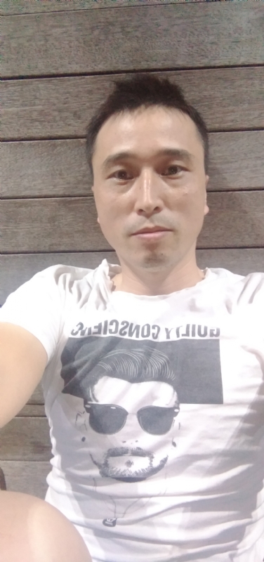 笑看一切的第一张照片--呼和浩特相亲服务中心