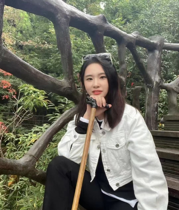 琪琪的第一张照片--呼和浩特相亲服务中心