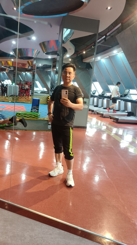 凭水相逢的第一张照片--呼和浩特相亲服务中心