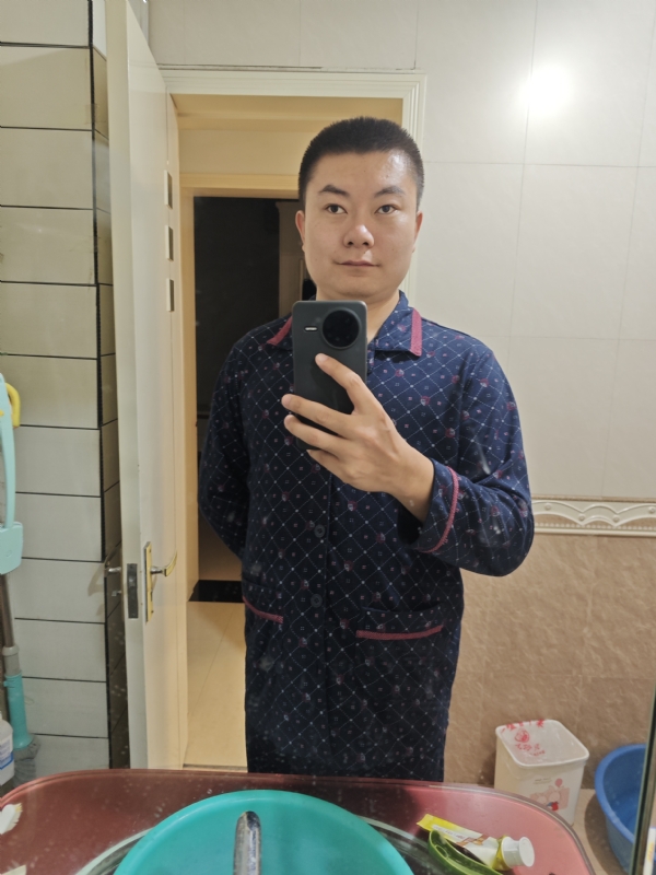 迷迷糊糊的第一张照片--呼和浩特相亲服务中心