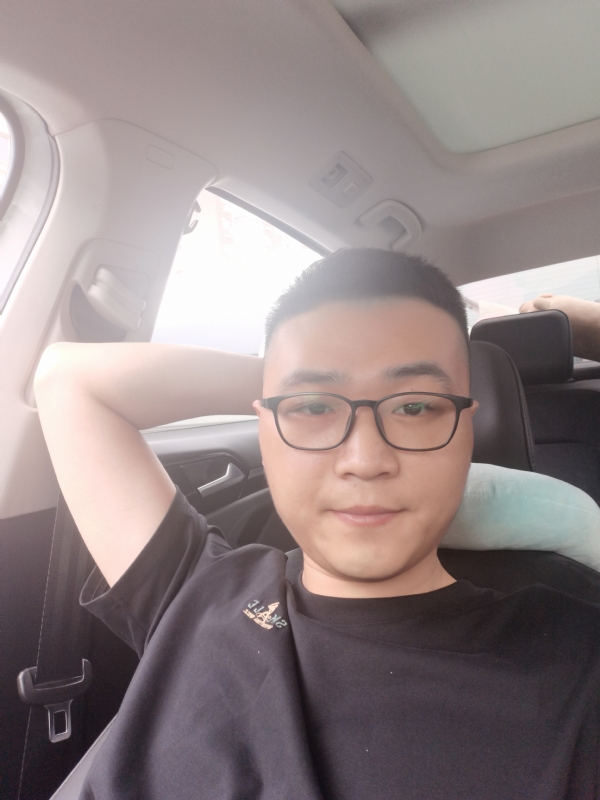 JingY的第一张照片--呼和浩特相亲服务中心