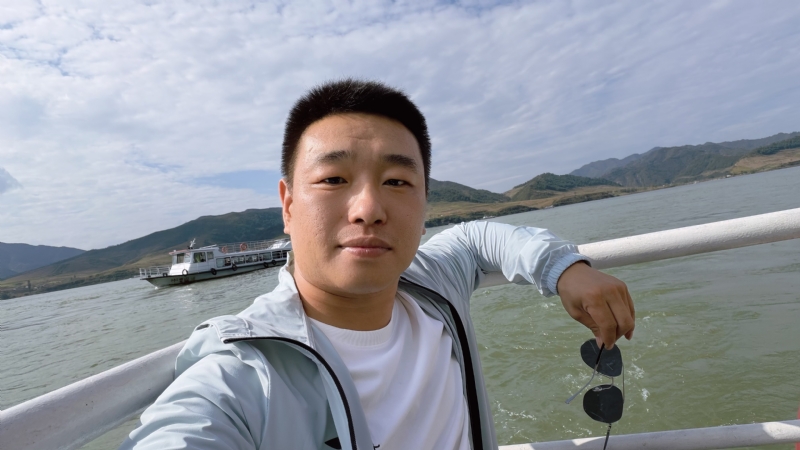 烟花易笑的第四张照片--呼和浩特相亲服务中心