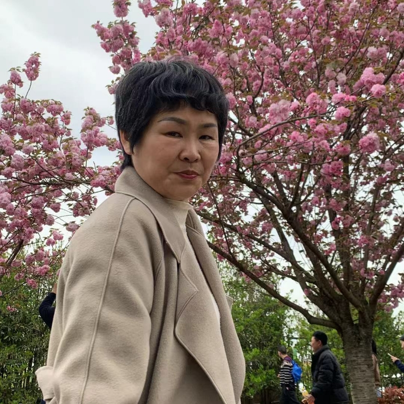 秋冬的雨有点冷的第二张照片--呼和浩特相亲服务中心