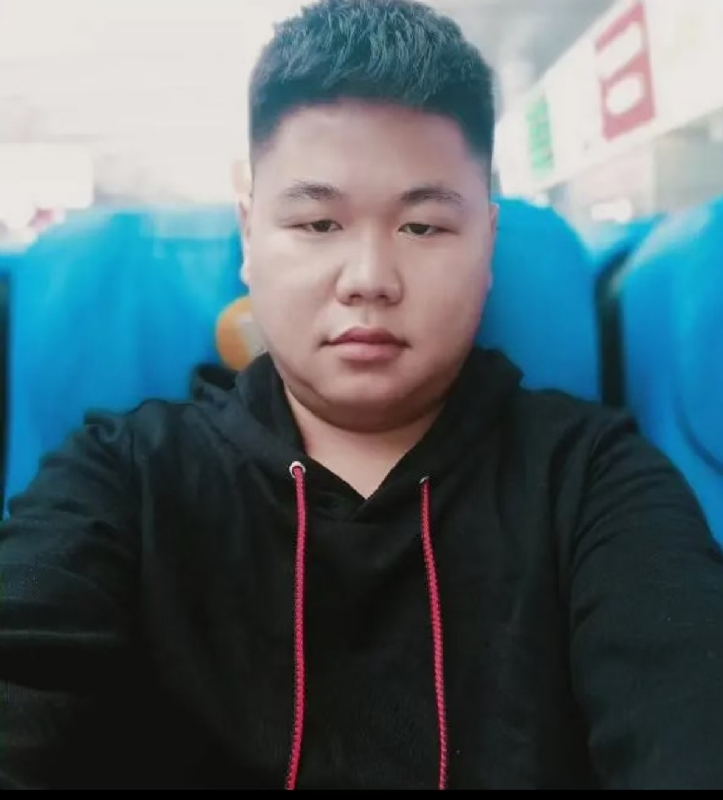 黄斌的第一张照片--呼和浩特相亲服务中心