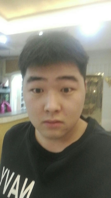 丹尼的第二张照片--呼和浩特相亲服务中心