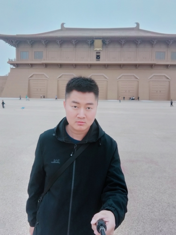 放肆的青春的第三张照片--呼和浩特相亲服务中心