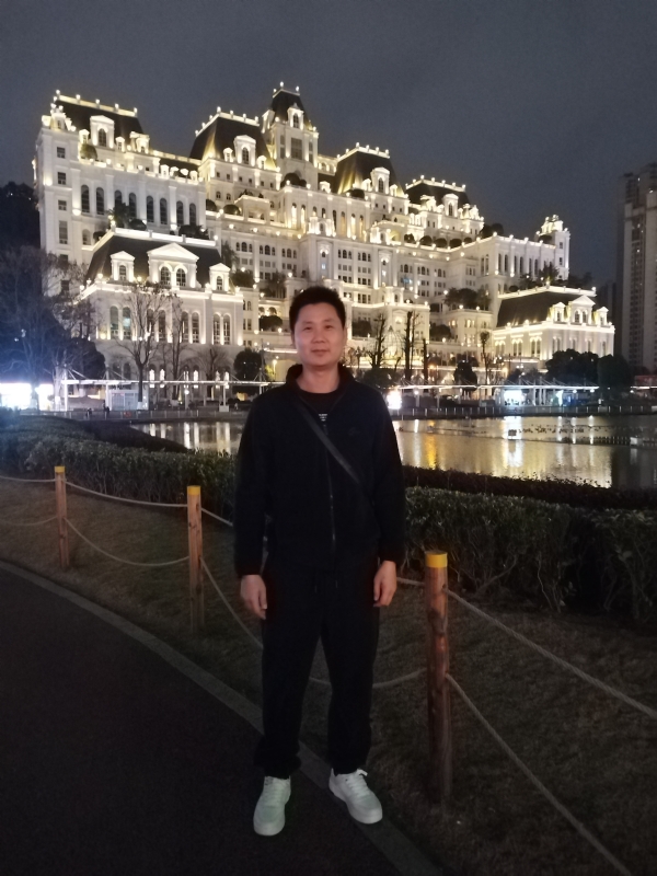 另一半的她的第三张照片--呼和浩特相亲服务中心