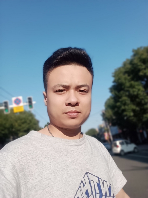 简简单单的第二张照片--呼和浩特相亲服务中心