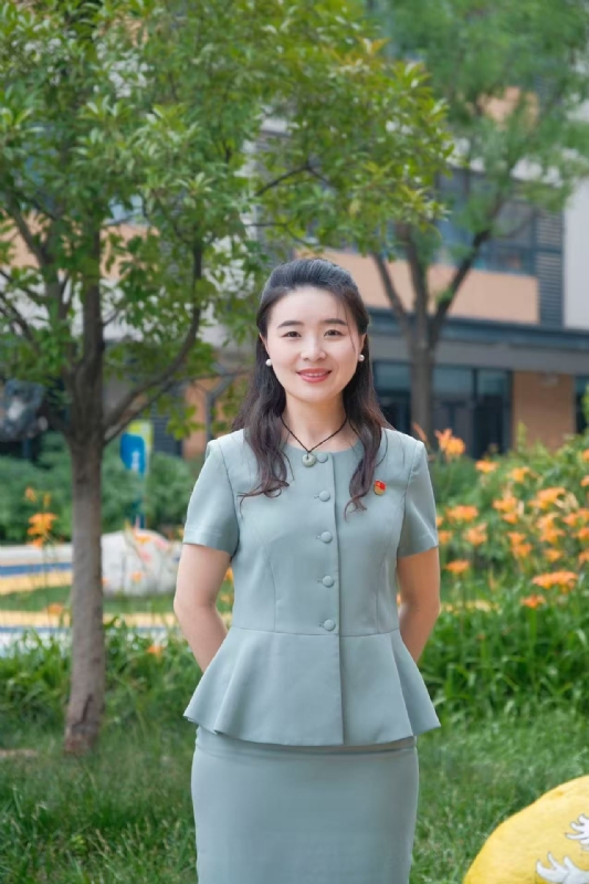 弯弯的第一张照片--呼和浩特相亲服务中心