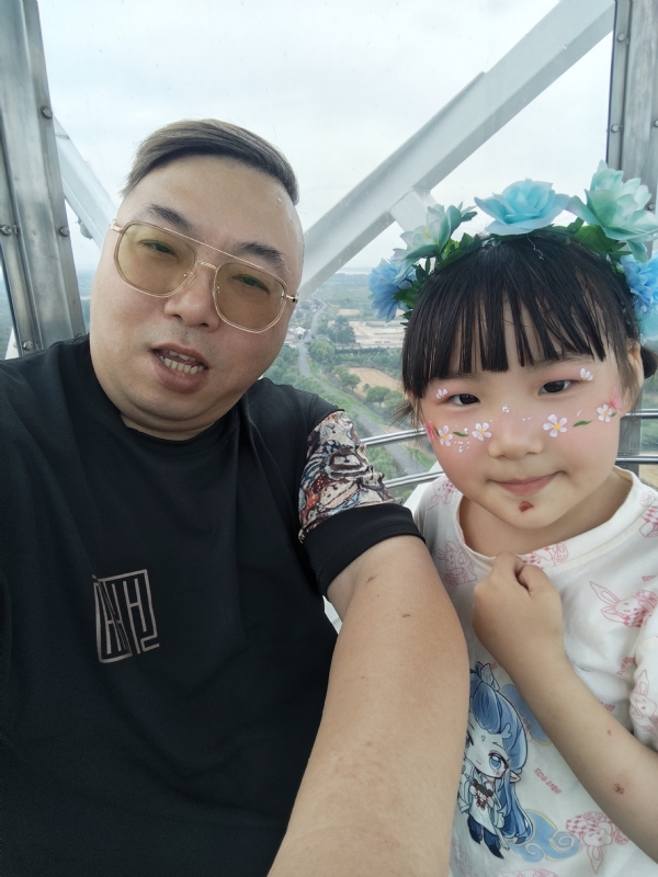 风雨彤周的第三张照片--呼和浩特相亲服务中心