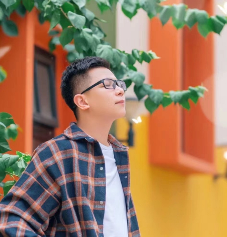 版本之子的第一张照片--呼和浩特相亲服务中心