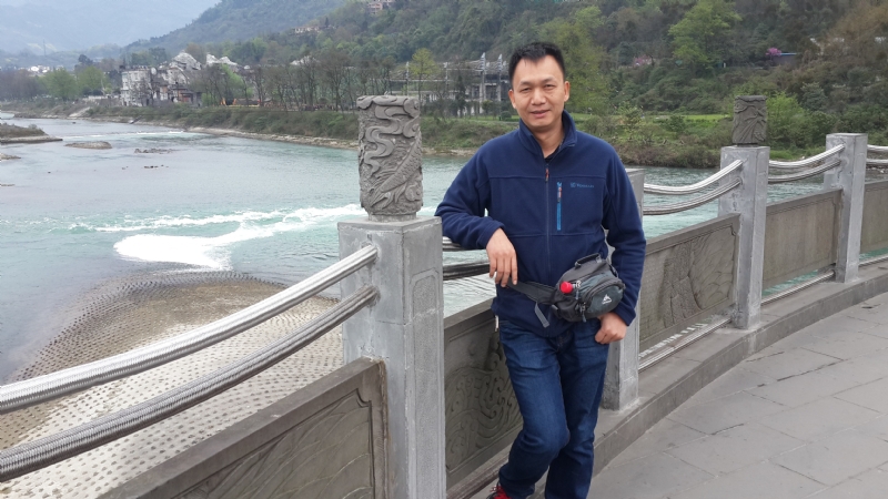 上下求索的第一张照片--呼和浩特相亲服务中心